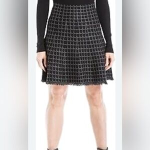 Max Studio Women’s S Black Cream Plaid Knit Couper Cut Skater Style A Line Skirt
